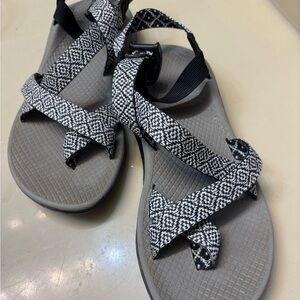 Chaco Black and White Patterned Sandals